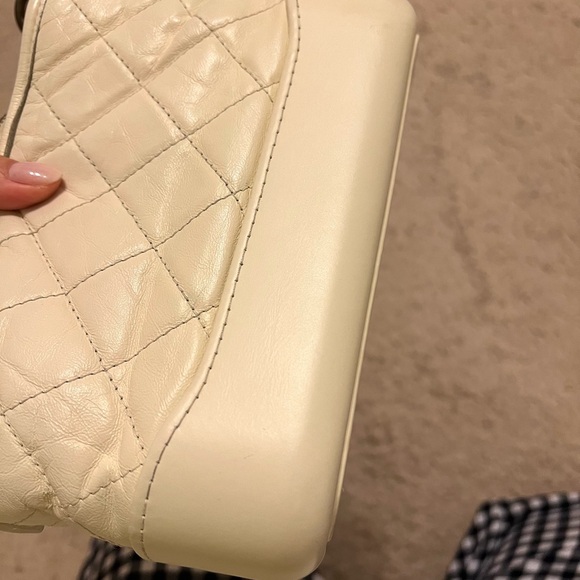 Chanel Gabrielle white small hobo crossbody - Picture 9 of 16